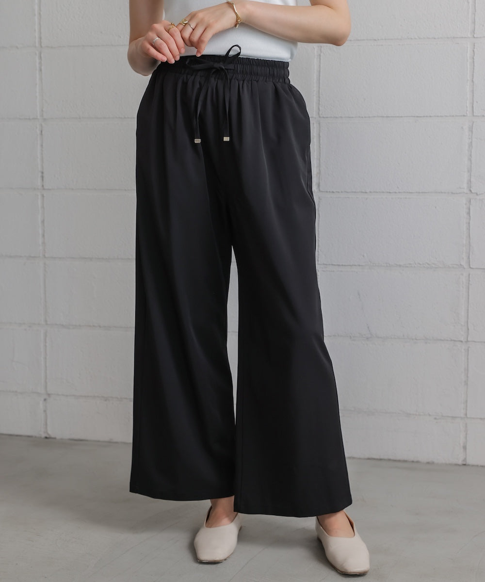 シャイニーリラックスパンツ