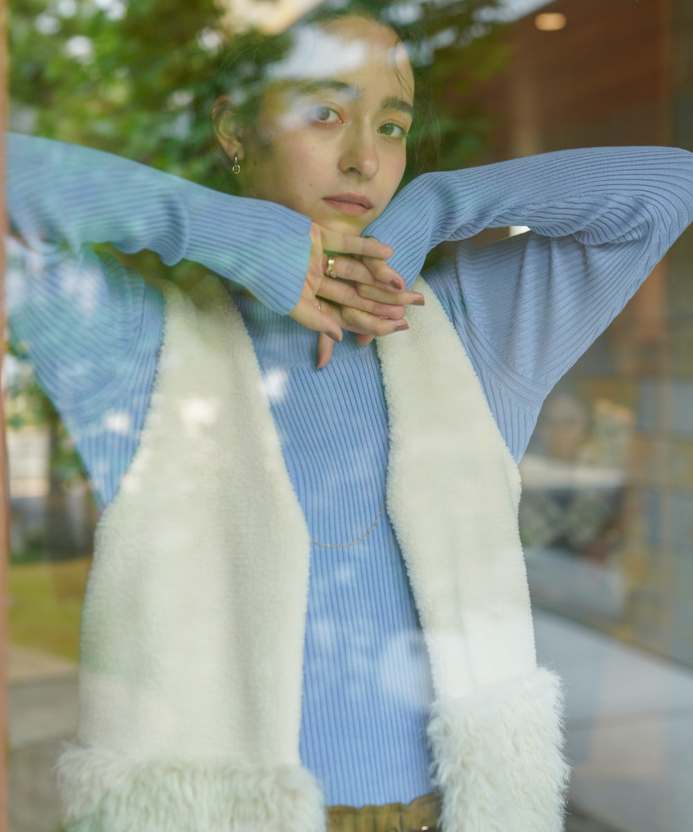 【温度調整素材】バック釦タートルニット