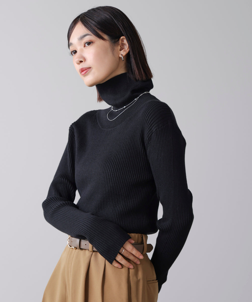 【温度調整素材】バック釦タートルニット