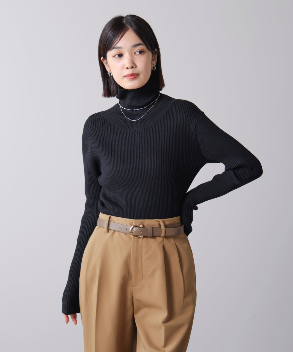 【温度調整素材】バック釦タートルニット