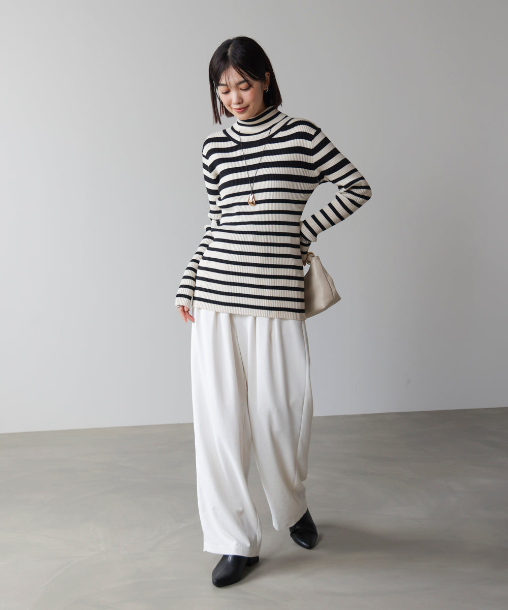 【温度調整素材】バック釦タートルニット