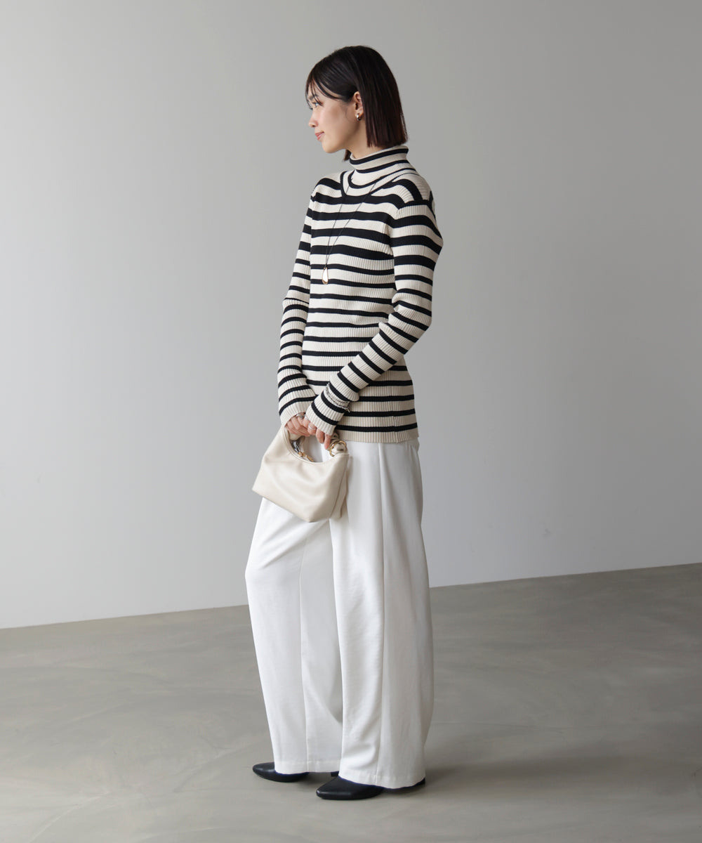 【温度調整素材】バック釦タートルニット