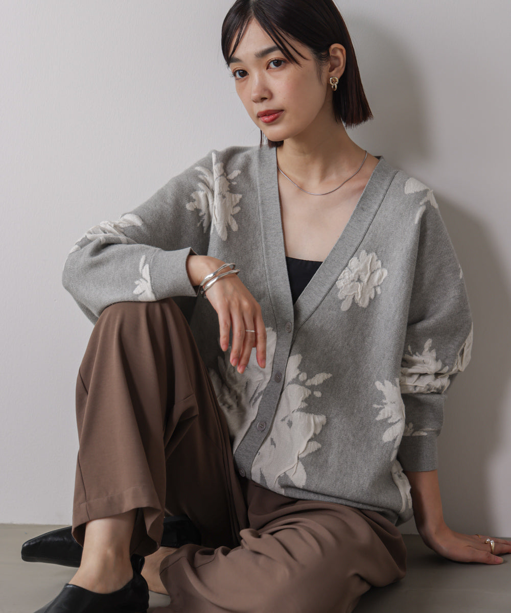 【WEB限定】フラワージャガードドルマンニットカーディガン