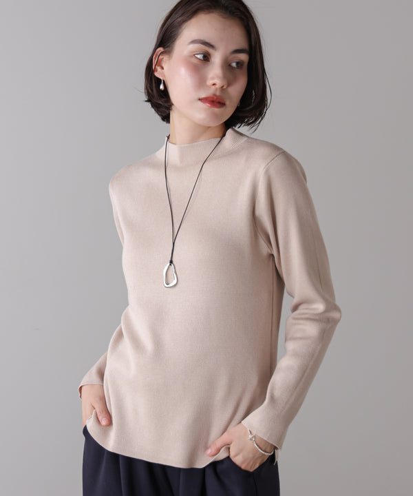 ハイネック総針ニットプルオーバー