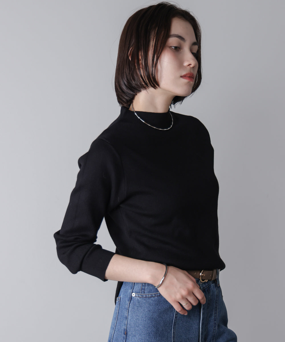 ハイネック総針ニットプルオーバー