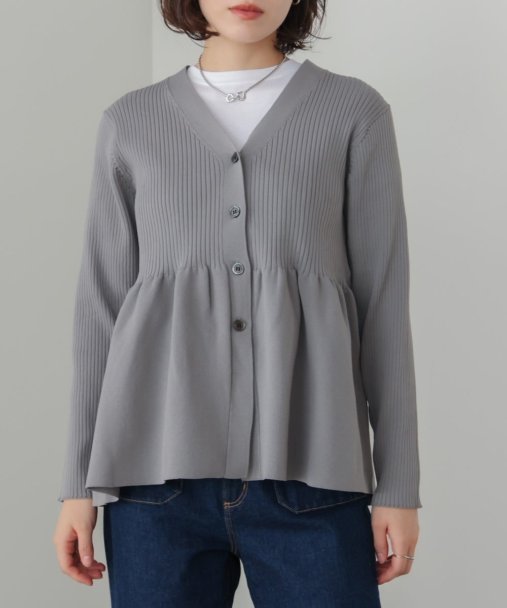 軽量ペプラムニットカーディガン