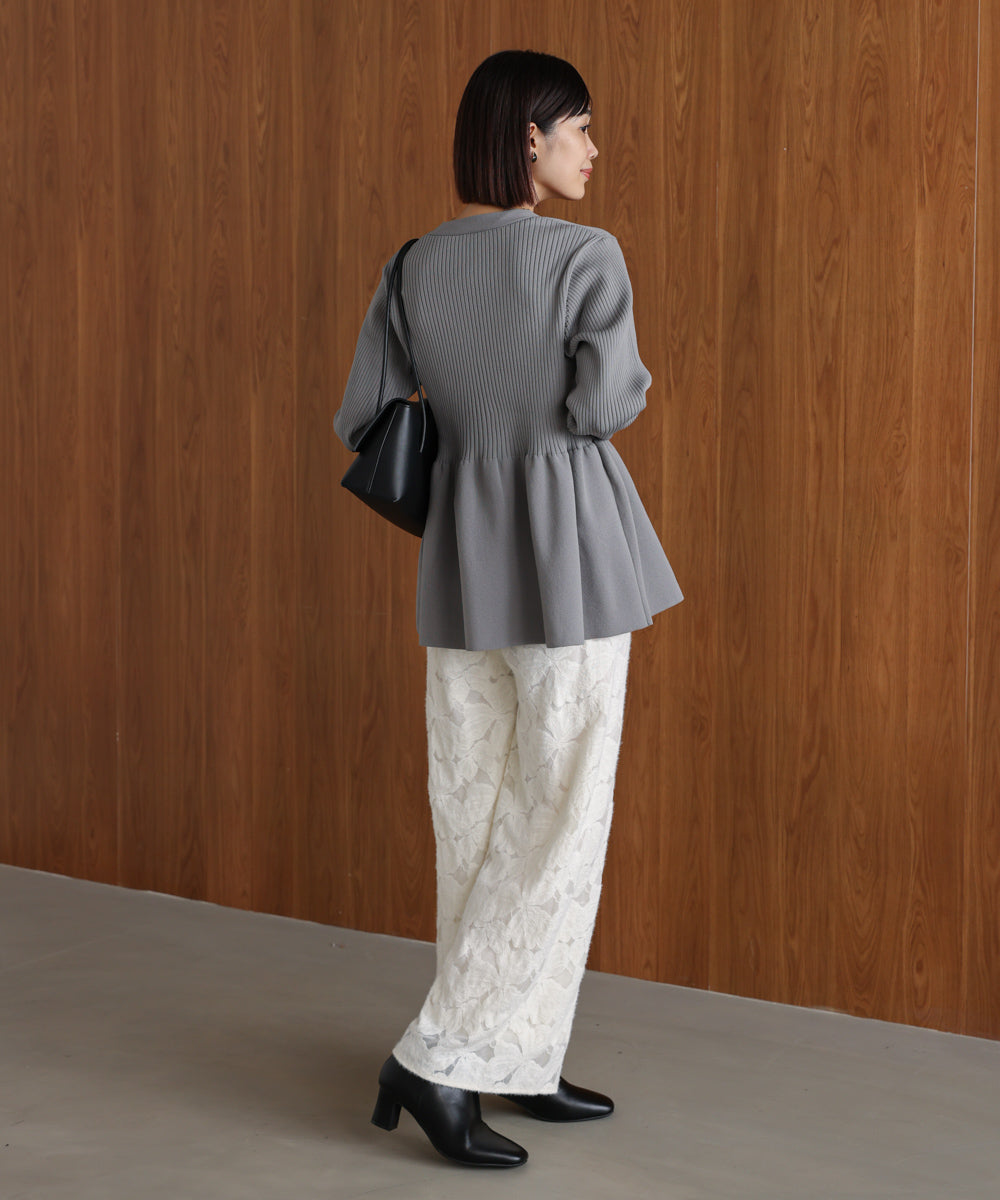 軽量ペプラムニットカーディガン