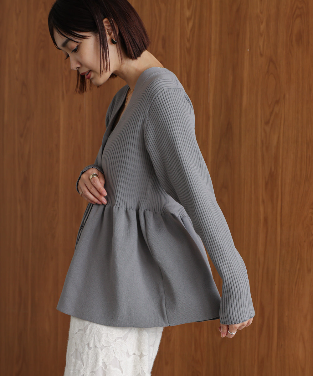 軽量ペプラムニットカーディガン