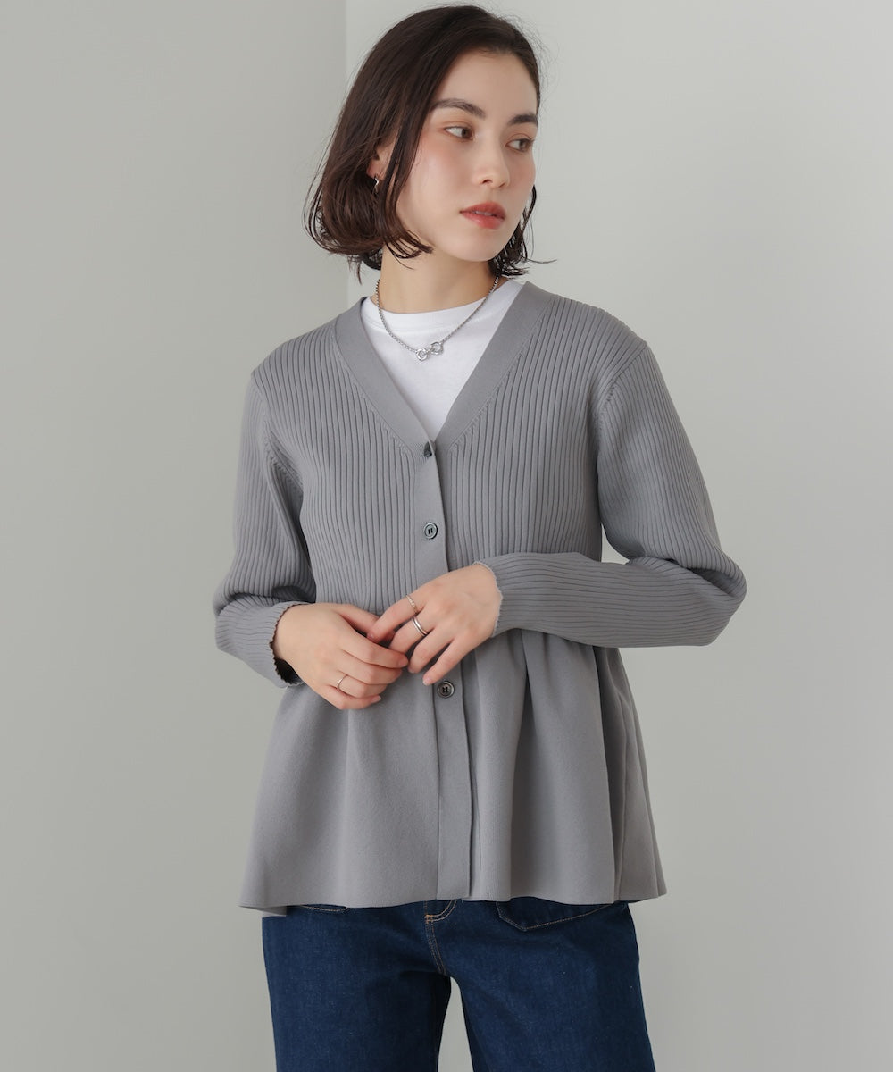 軽量ペプラムニットカーディガン