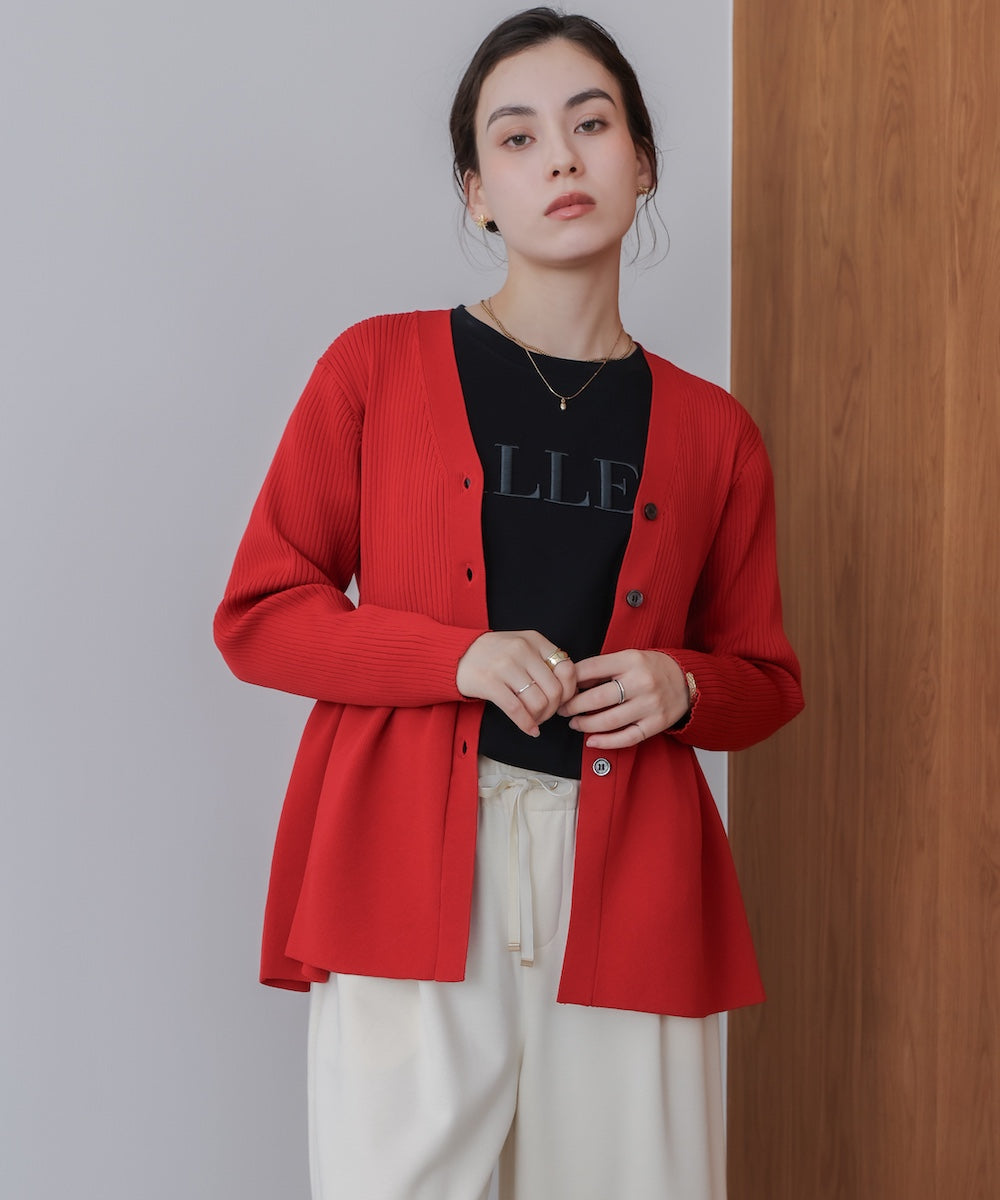 軽量ペプラムニットカーディガン