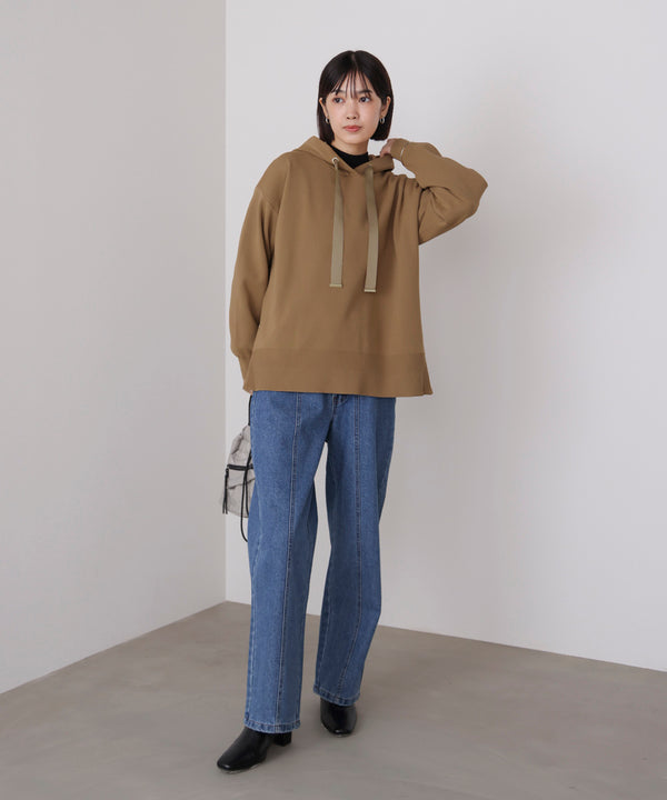 軽量ニットパーカー