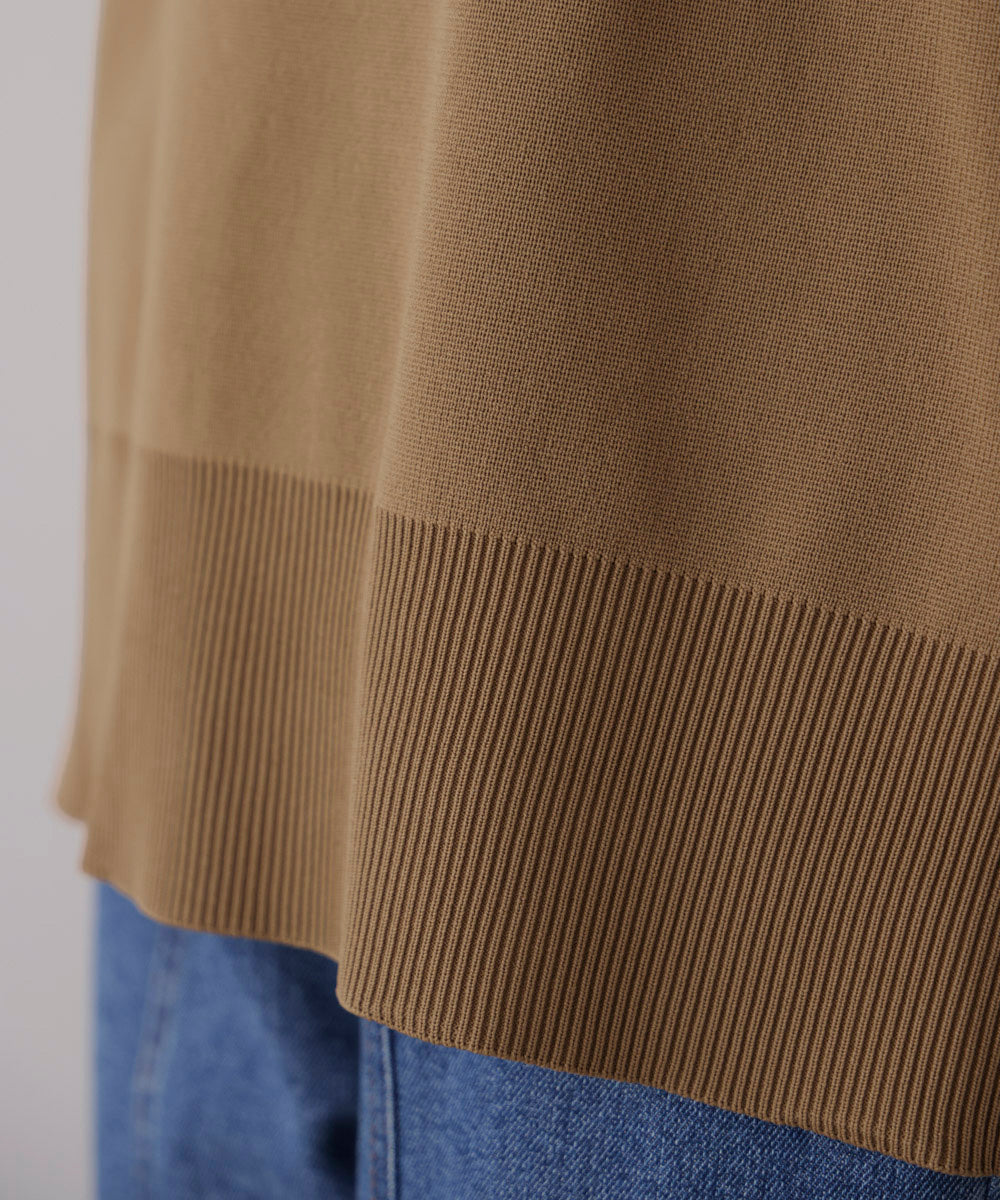 軽量ニットパーカー