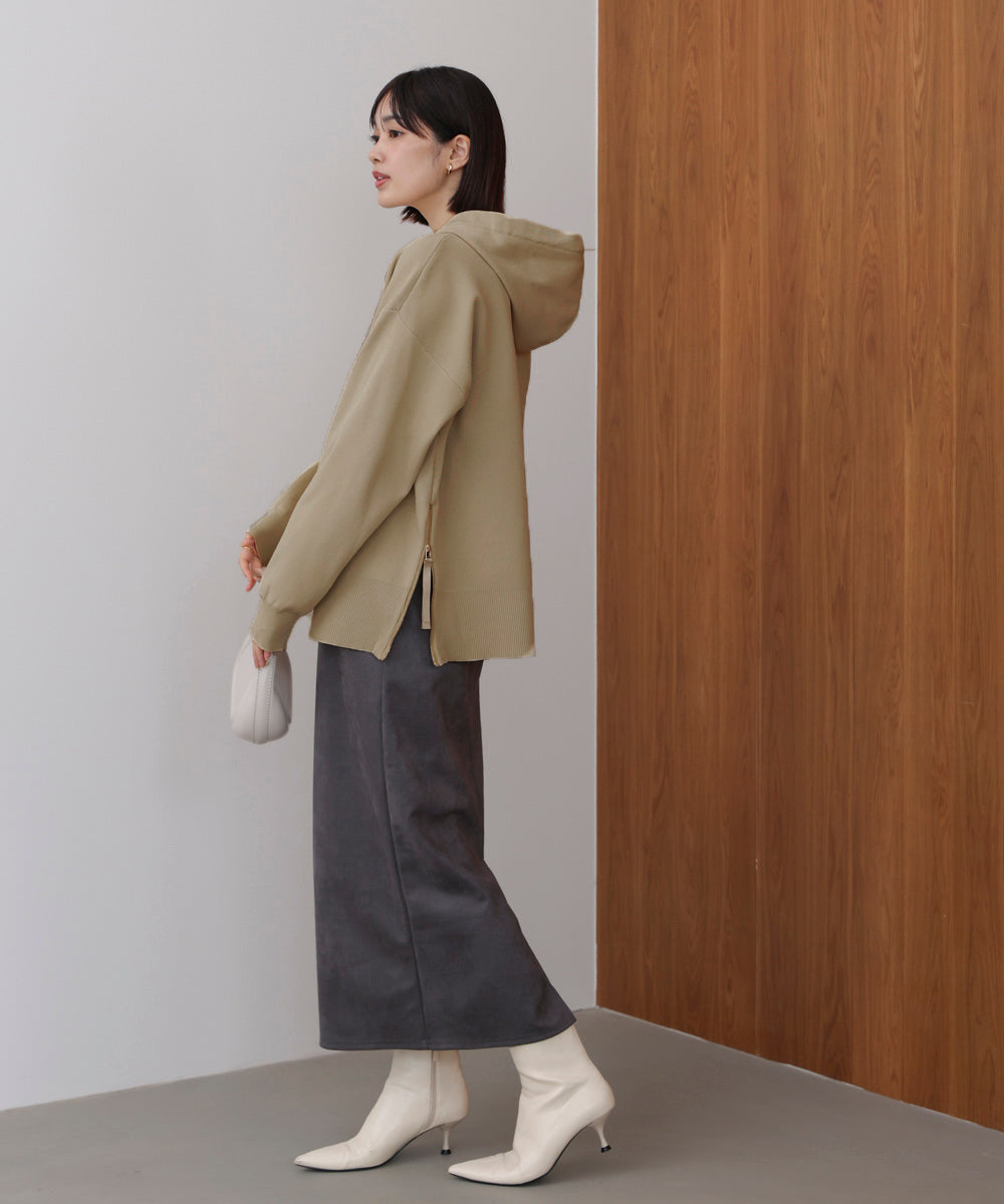 軽量ニットパーカー