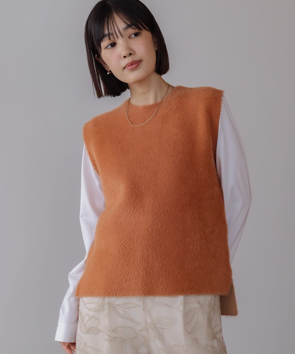 ダブルフェイスフェザースリットベスト