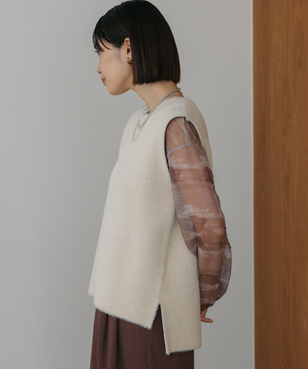 ダブルフェイスフェザースリットベスト