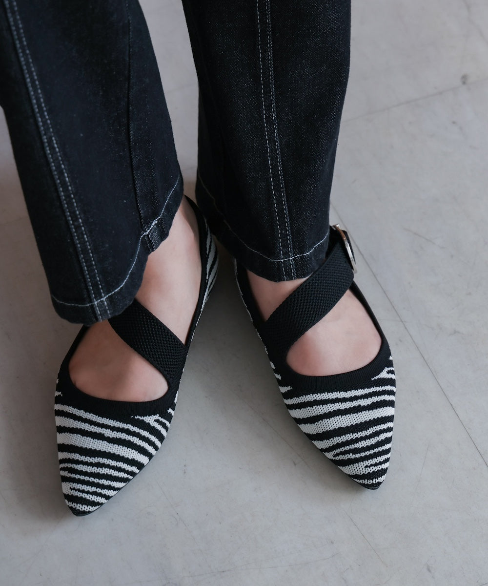 ベルトフィットパンプス