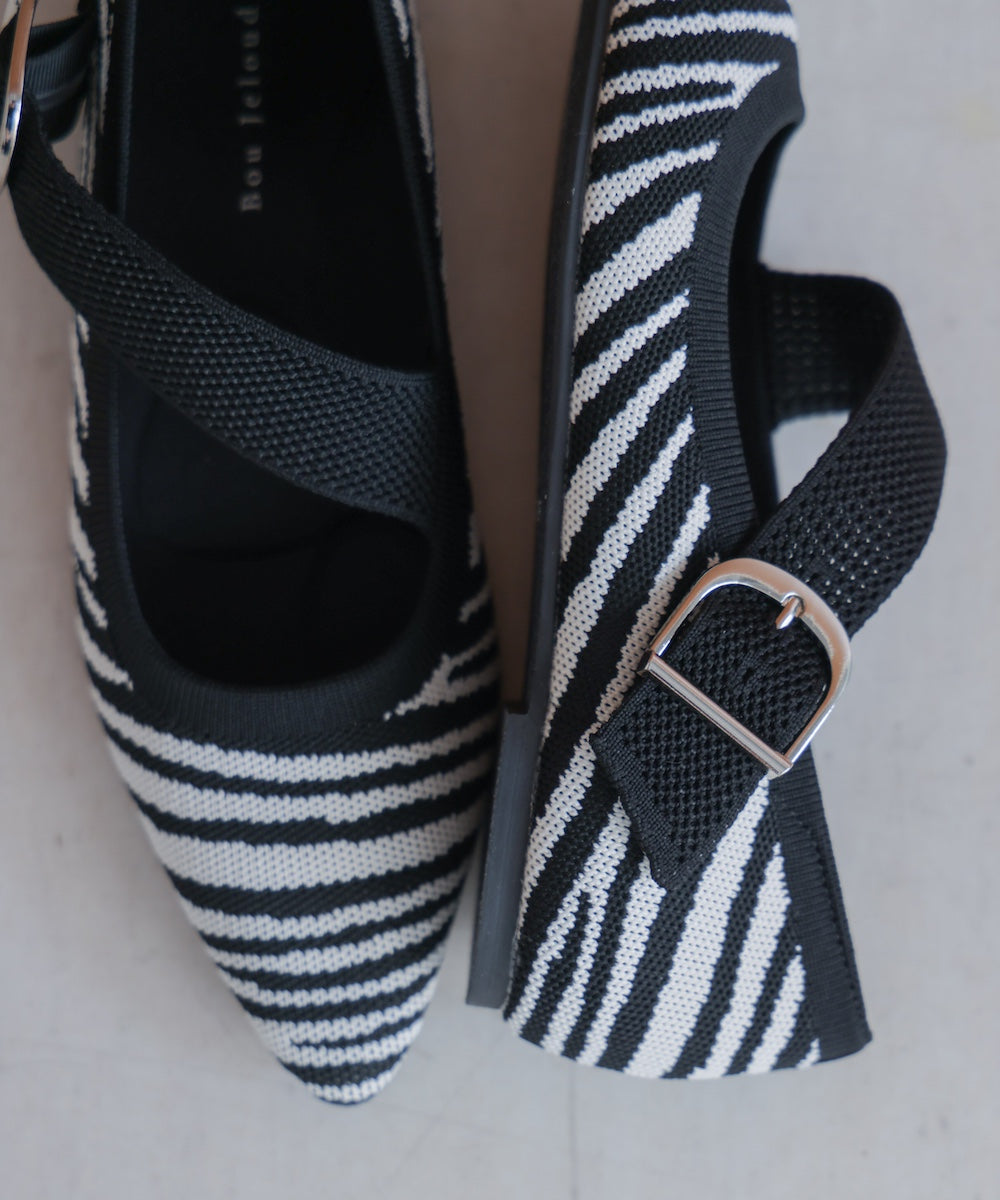 ベルトフィットパンプス