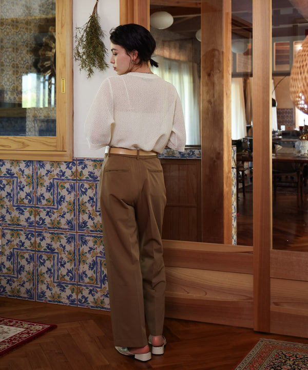 コード刺しゅうモチーフプルオーバー