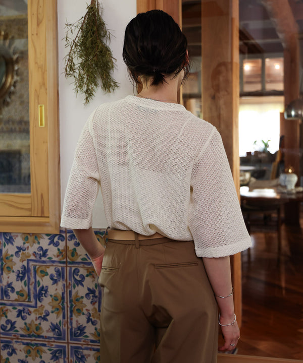 コード刺しゅうモチーフプルオーバー