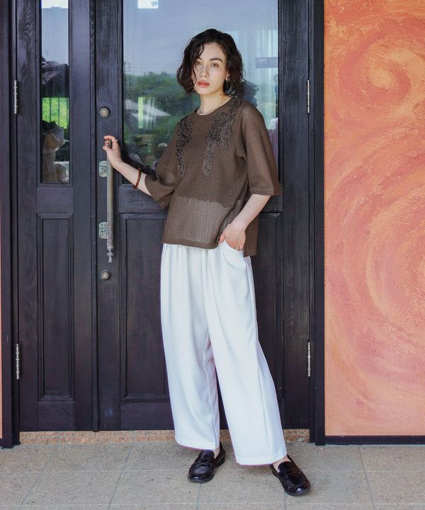 コード刺しゅうモチーフプルオーバー