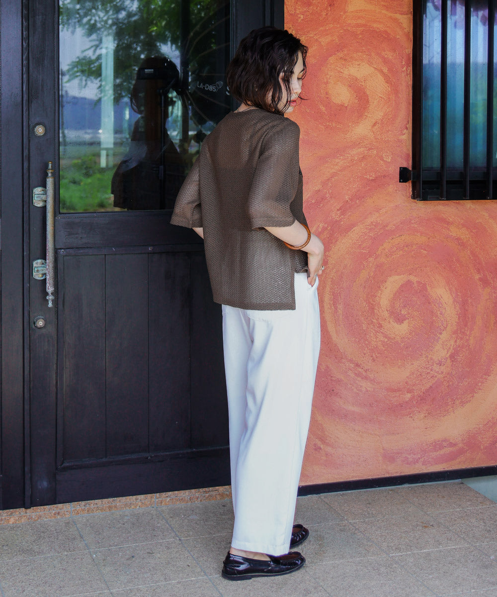 コード刺しゅうモチーフプルオーバー