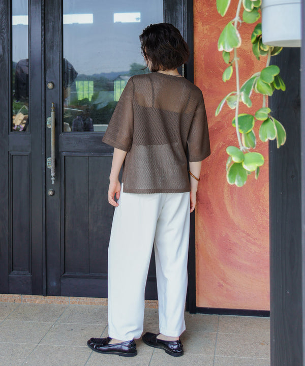 コード刺しゅうモチーフプルオーバー