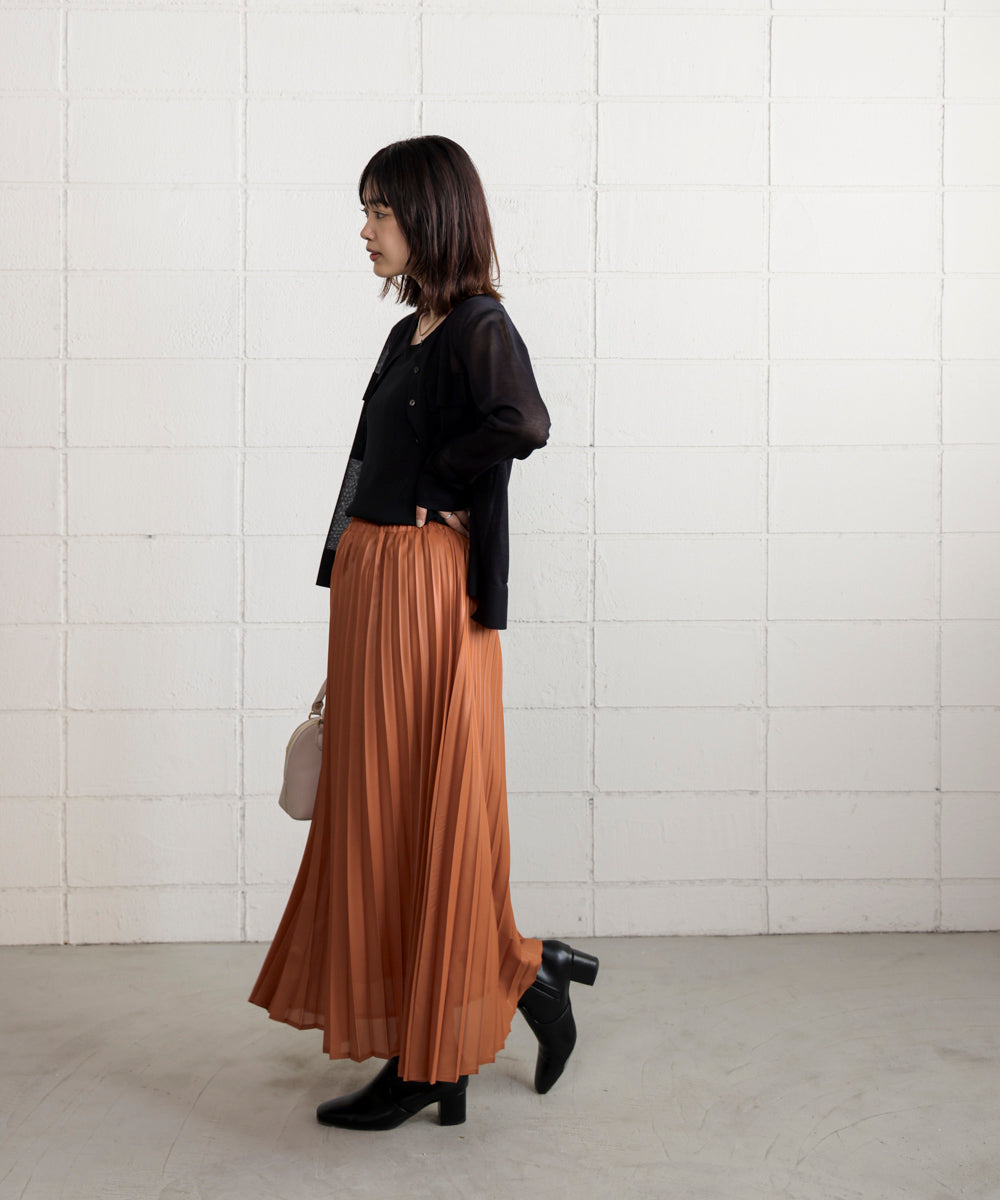 レザーライクチンツ加工スカート