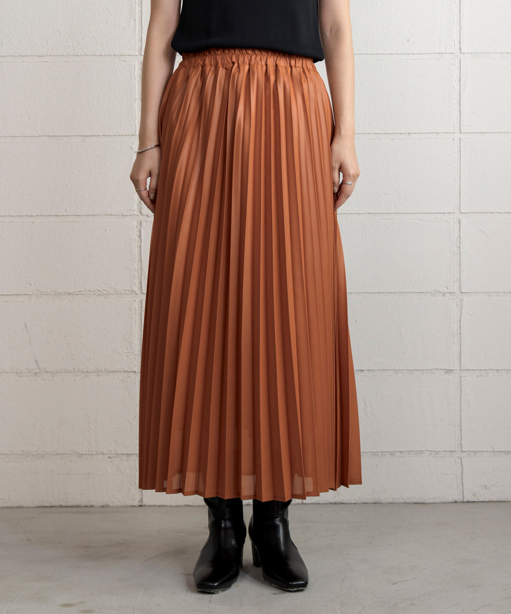 レザーライクチンツ加工スカート