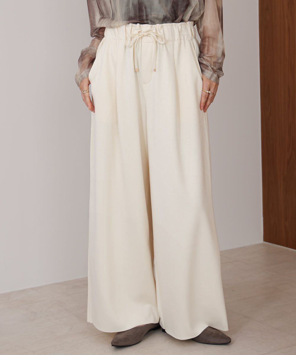 パウンドストレッチセミワイドパンツ