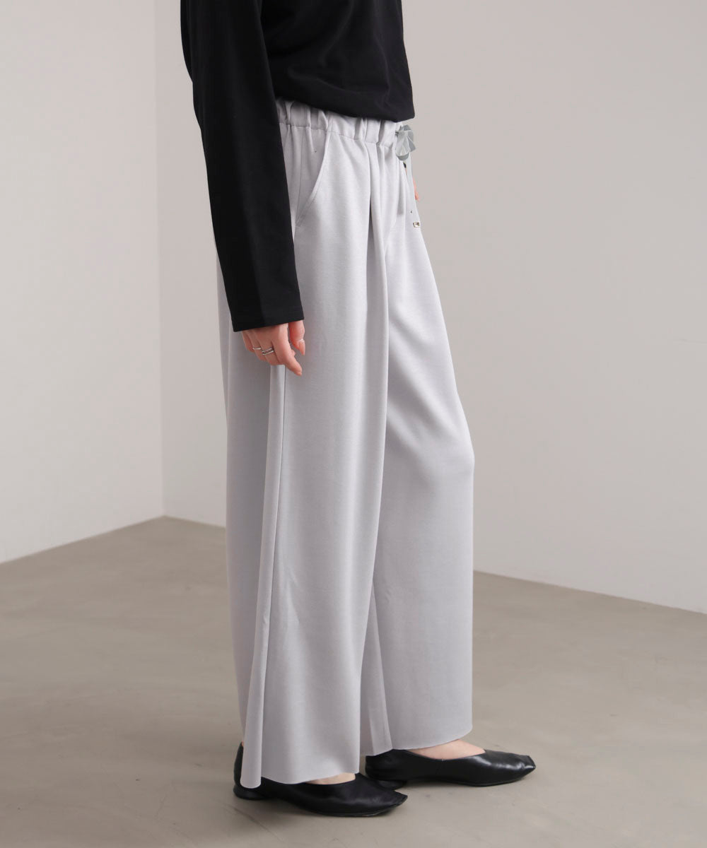 パウンドストレッチセミワイドパンツ