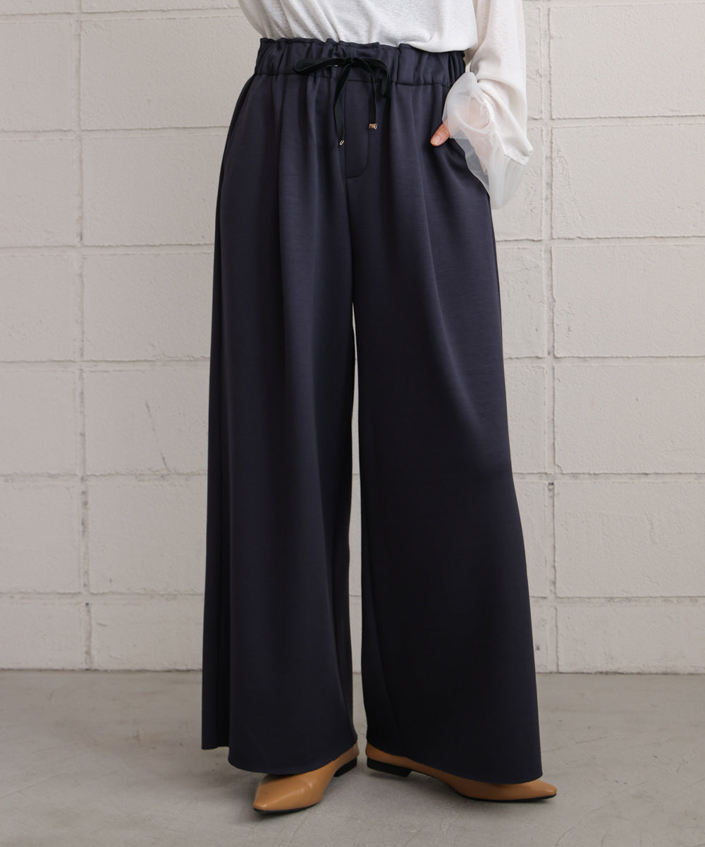 パウンドストレッチセミワイドパンツ