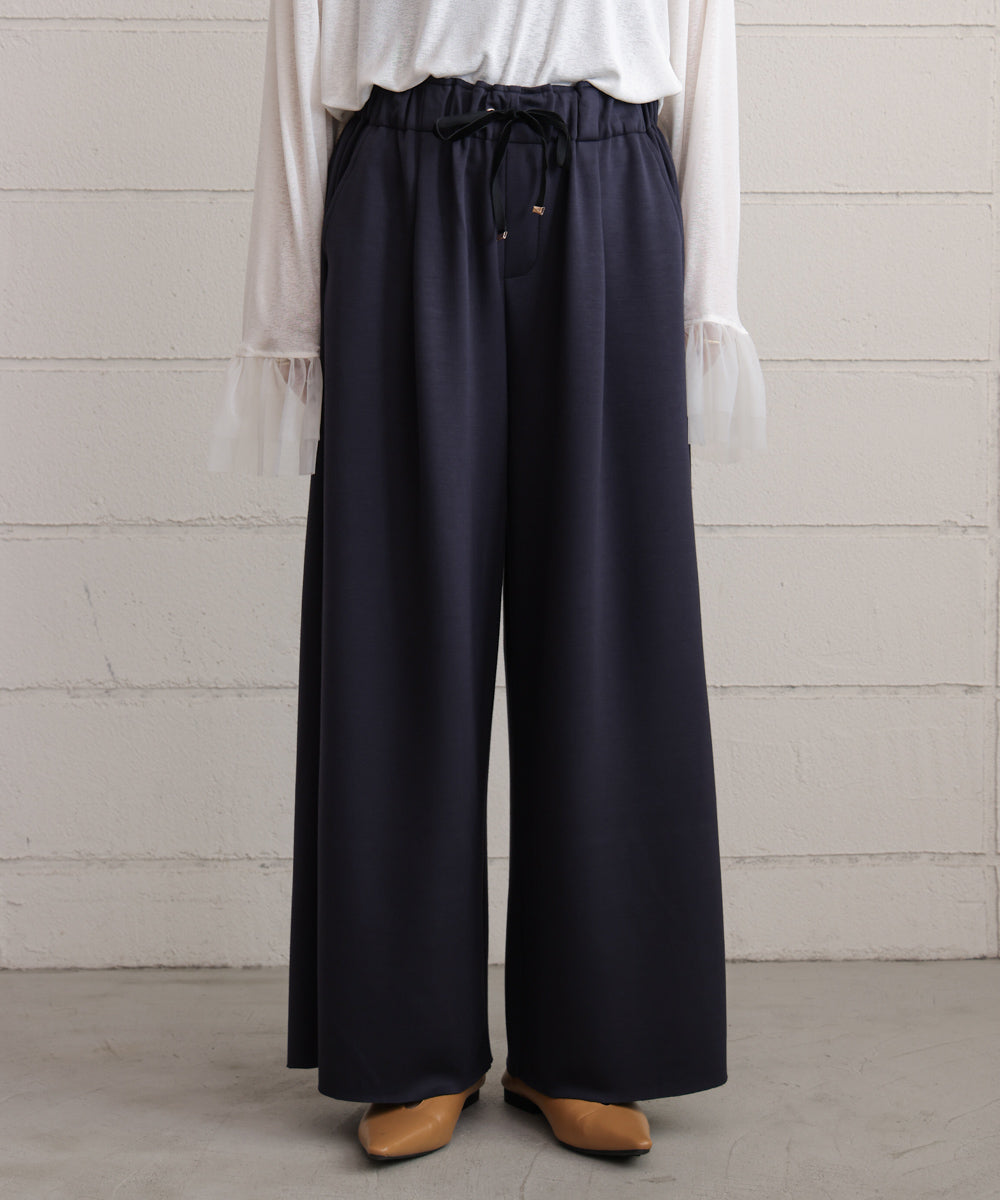 パウンドストレッチセミワイドパンツ