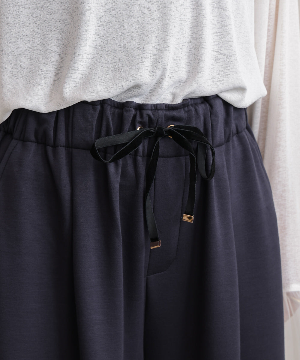 パウンドストレッチセミワイドパンツ