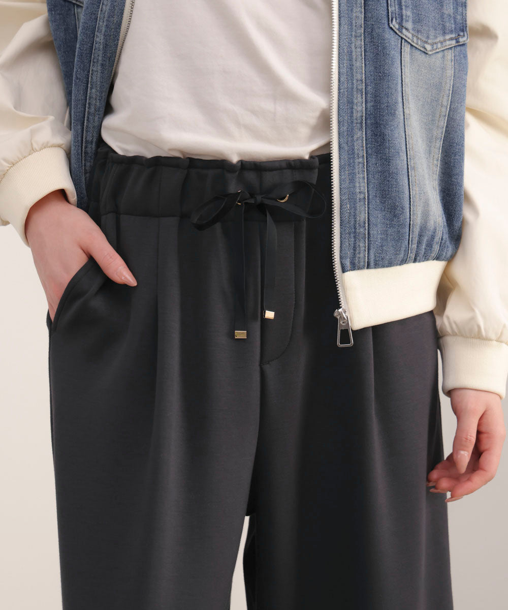 パウンドストレッチセミワイドパンツ