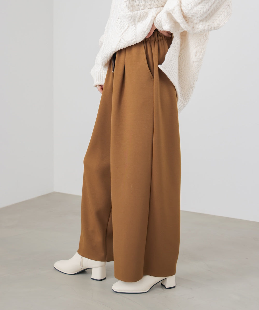 パウンドストレッチセミワイドパンツ
