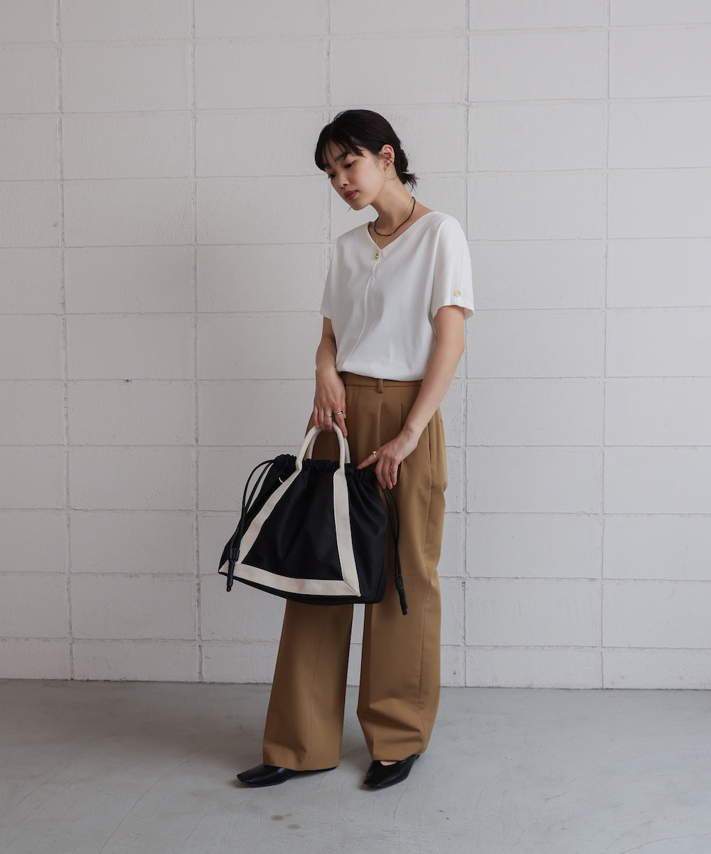 汗染み防止首元スッキリVネックTシャツ