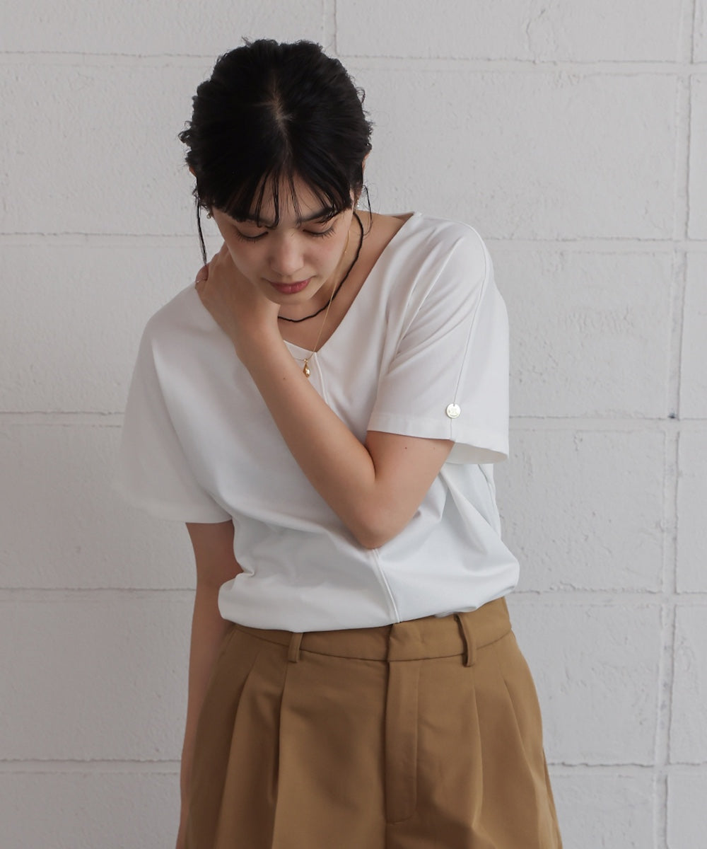 汗染み防止首元スッキリVネックTシャツ