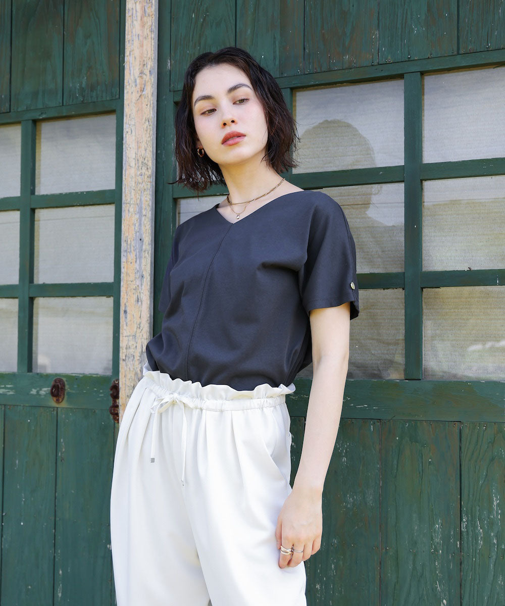 汗染み防止首元スッキリVネックTシャツ