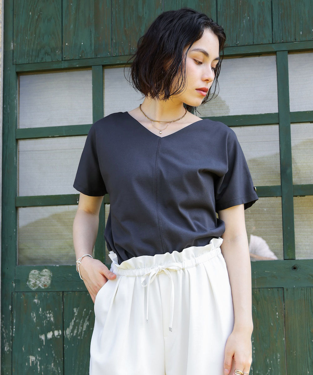 汗染み防止首元スッキリVネックTシャツ