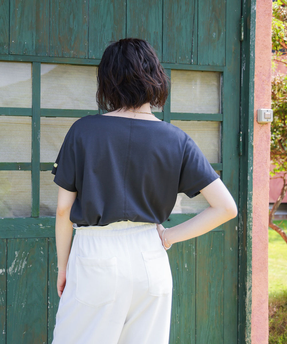 汗染み防止首元スッキリVネックTシャツ