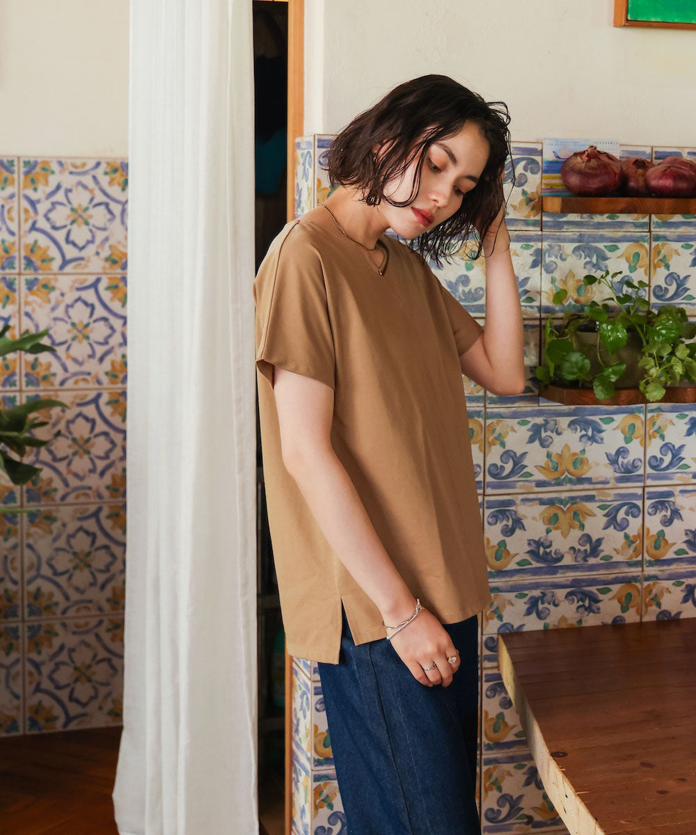 汗染み防止首元スッキリVネックTシャツ