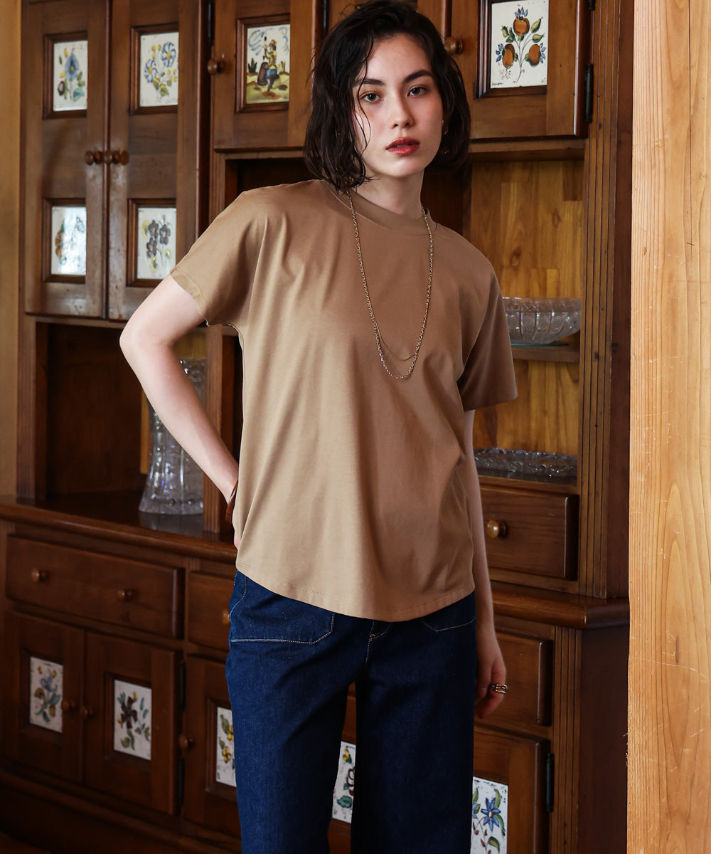 汗染み防止モックネックビューTシャツ