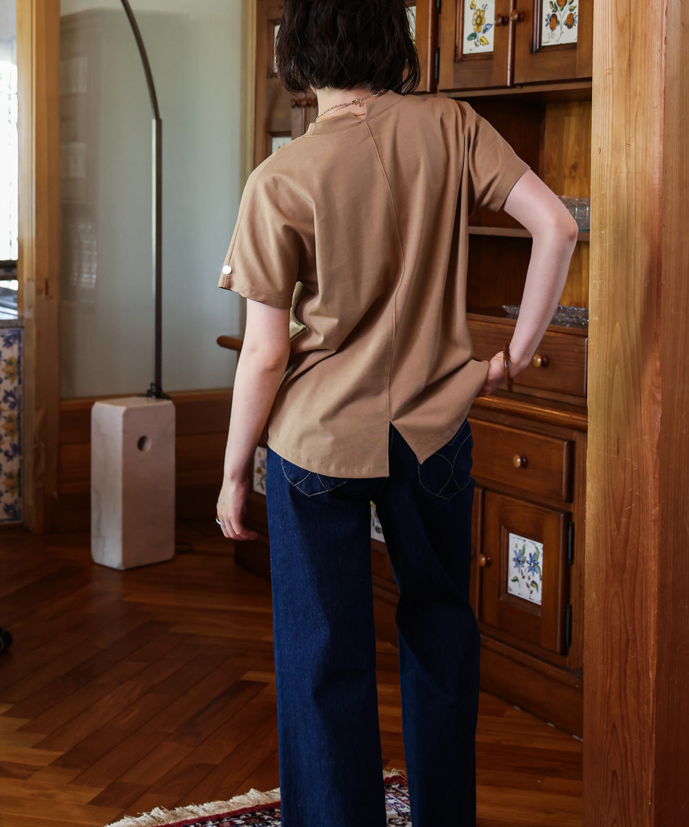 汗染み防止モックネックビューTシャツ