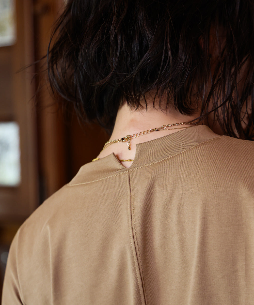 汗染み防止モックネックビューTシャツ