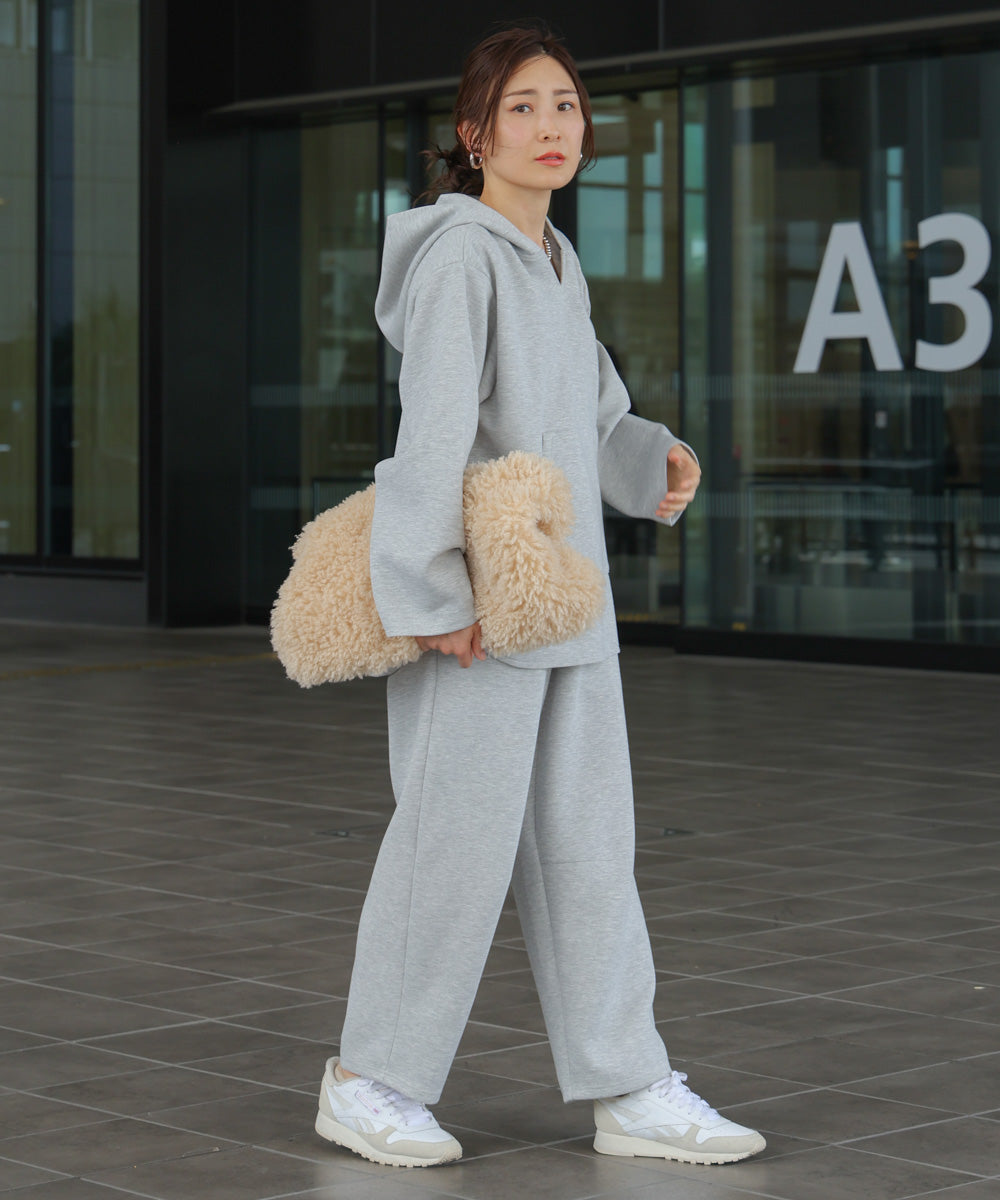 オフモードカーブパンツ