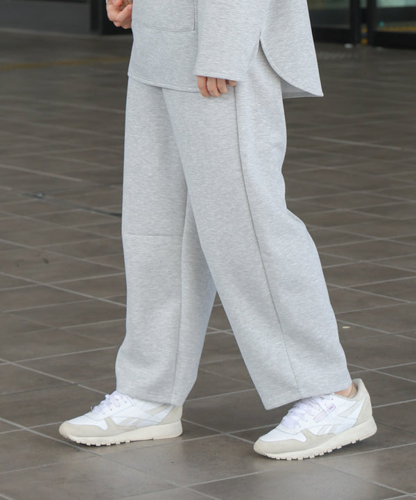 オフモードカーブパンツ