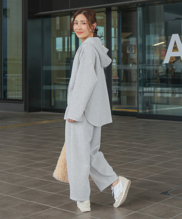 オフモードカーブパンツ