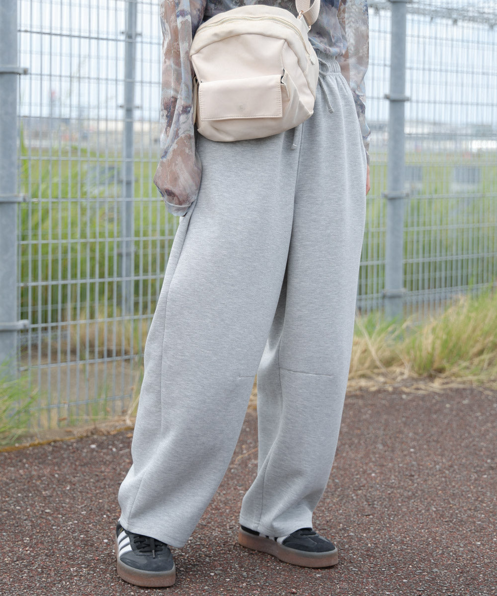 オフモードカーブパンツ