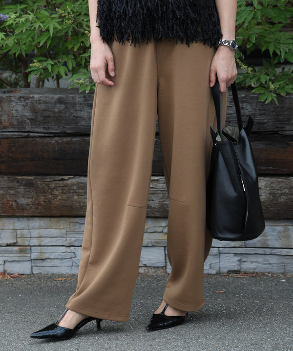 オフモードカーブパンツ