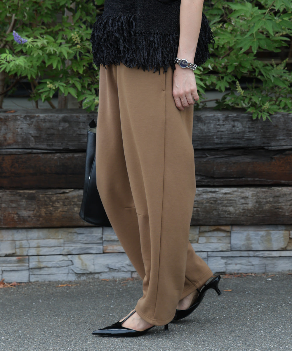 オフモードカーブパンツ